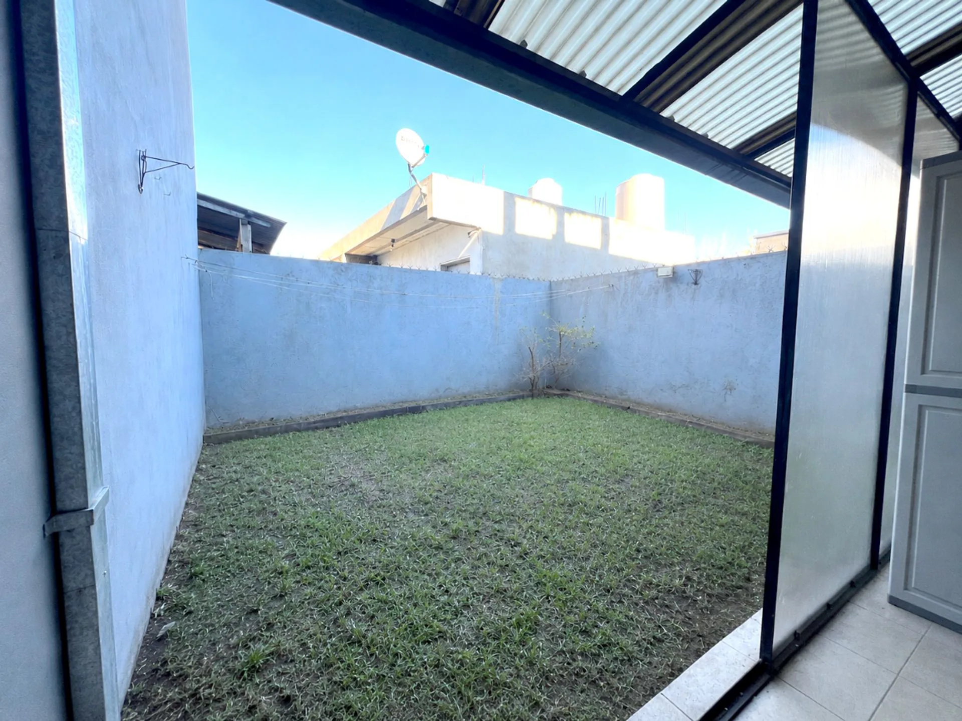 Venta Depto 2 amb Villa Ballester coch y jardin foto 5