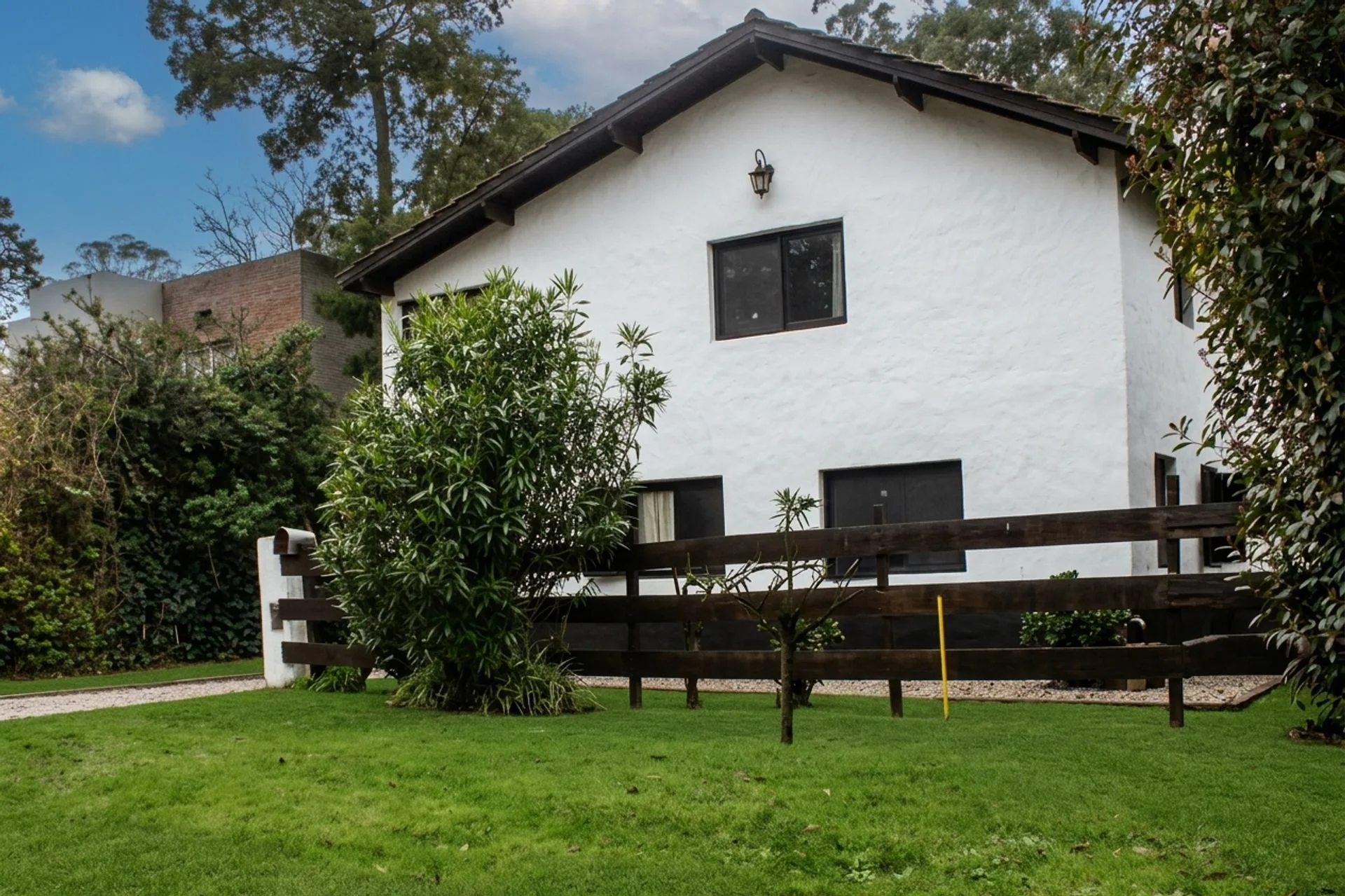 Venta casa 4 ambientes Bosque Peralta Ramos foto 2