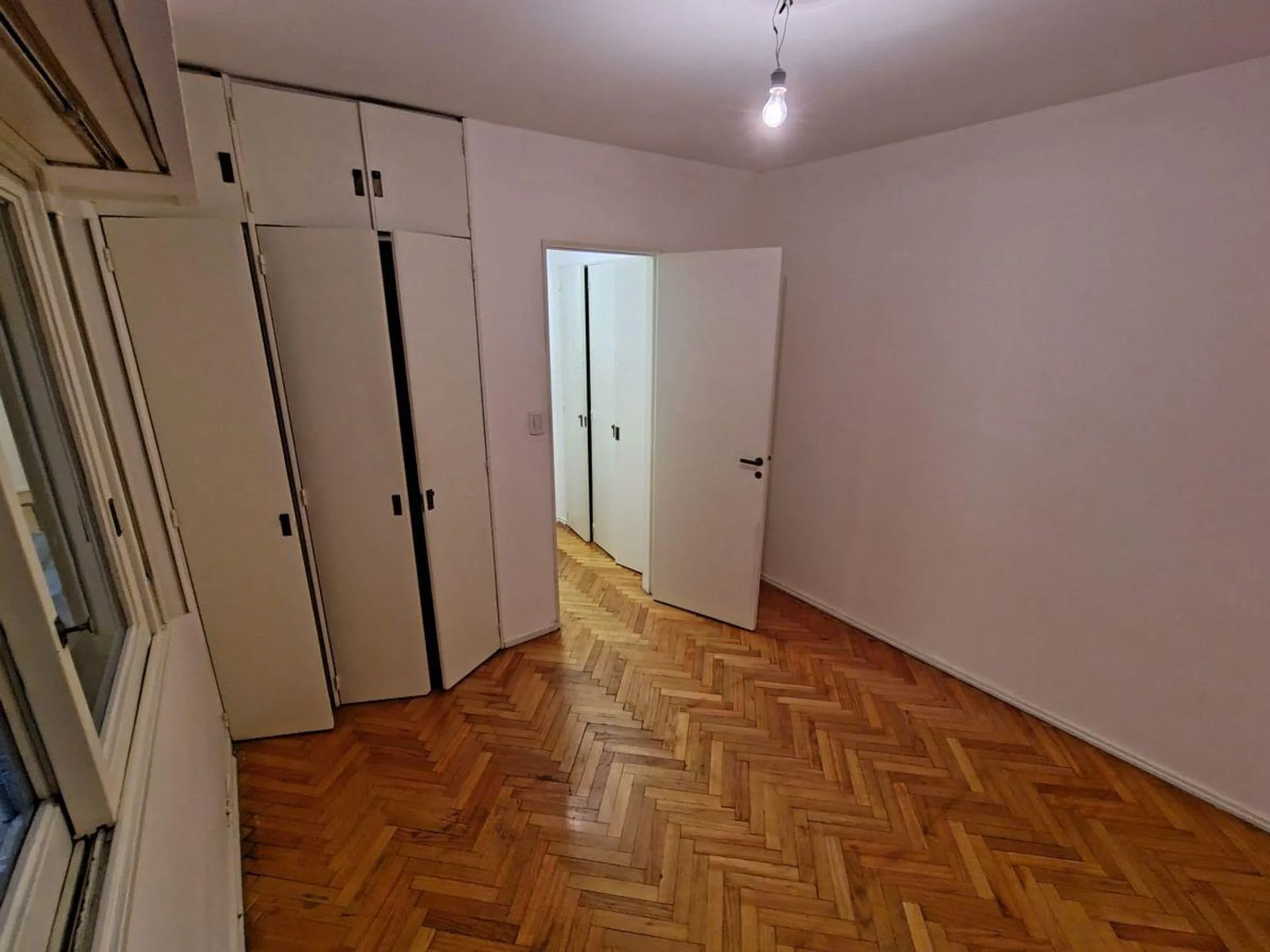 VENTA DEPARTAMENTO 2 AMBIENTES C/COCHERA- RECOLETA foto 2