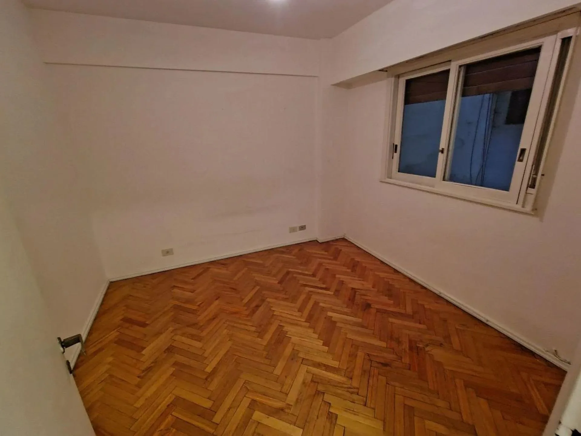 VENTA DEPARTAMENTO 2 AMBIENTES C/COCHERA- RECOLETA foto 3