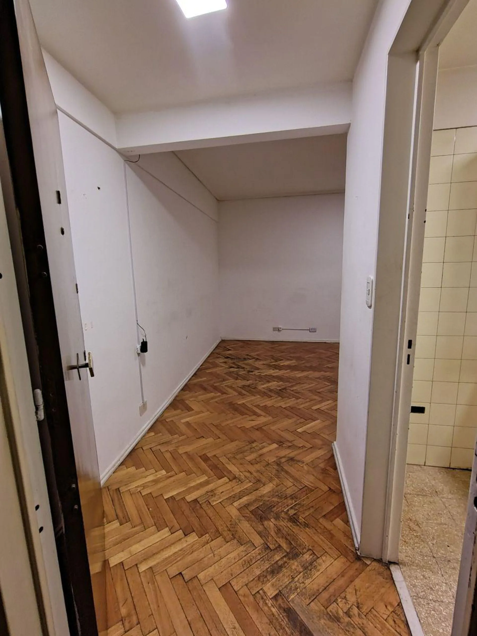 VENTA DEPARTAMENTO 2 AMBIENTES C/COCHERA- RECOLETA foto 5