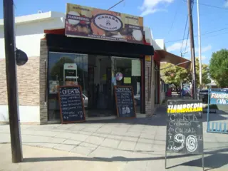 LUIS GUILLON: HERMOSOS LOCALES EN EXCELENTE UBICACIÓN MAS LOTE .VENTA EN BLOQUE O UNIDAD foto 1