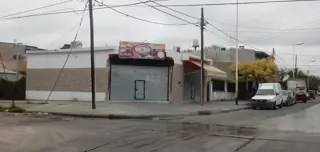 LUIS GUILLON: HERMOSOS LOCALES EN EXCELENTE UBICACIÓN MAS LOTE .VENTA EN BLOQUE O UNIDAD foto 5