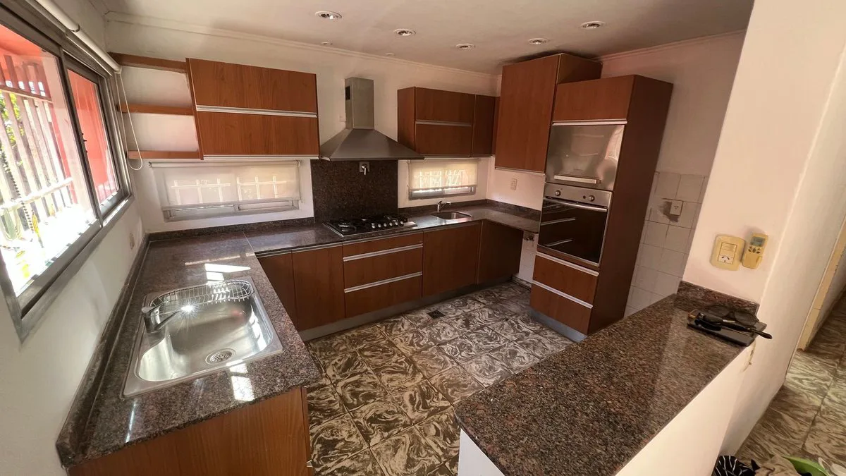 CASA EN VENTA 4 DORMITORIOS VILLA MARIA
