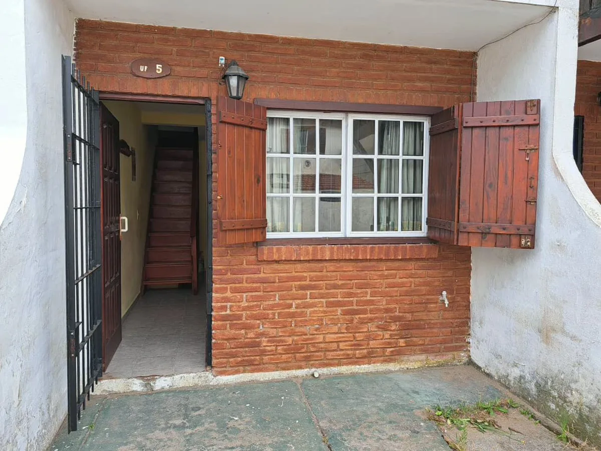 VENTA DE TRIPLEX EN MAR DEL TUYU foto 3