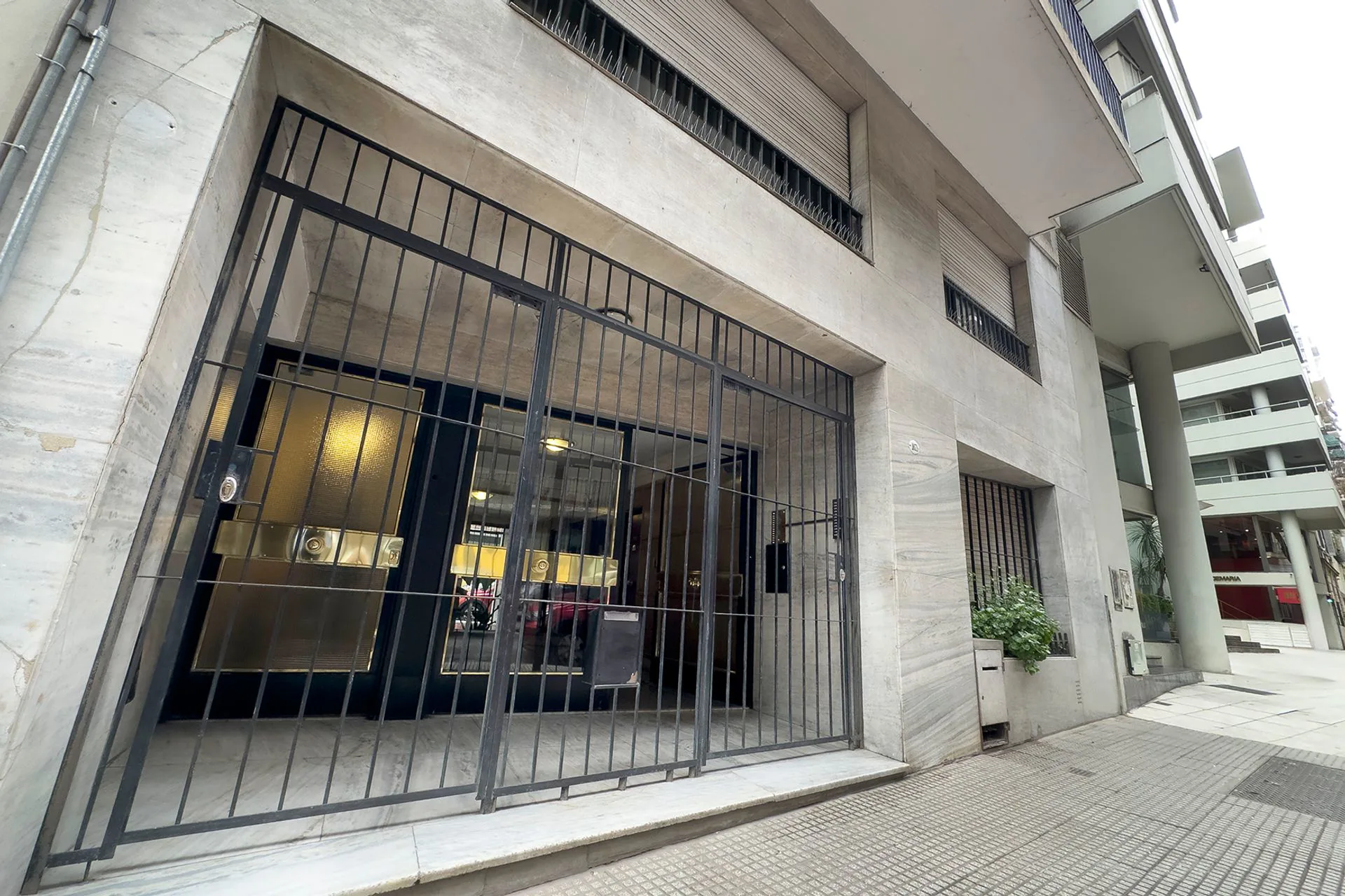 VENTA PISO 3 AMB EN UBICACION ESTRATEGICA DE RETIR foto 2