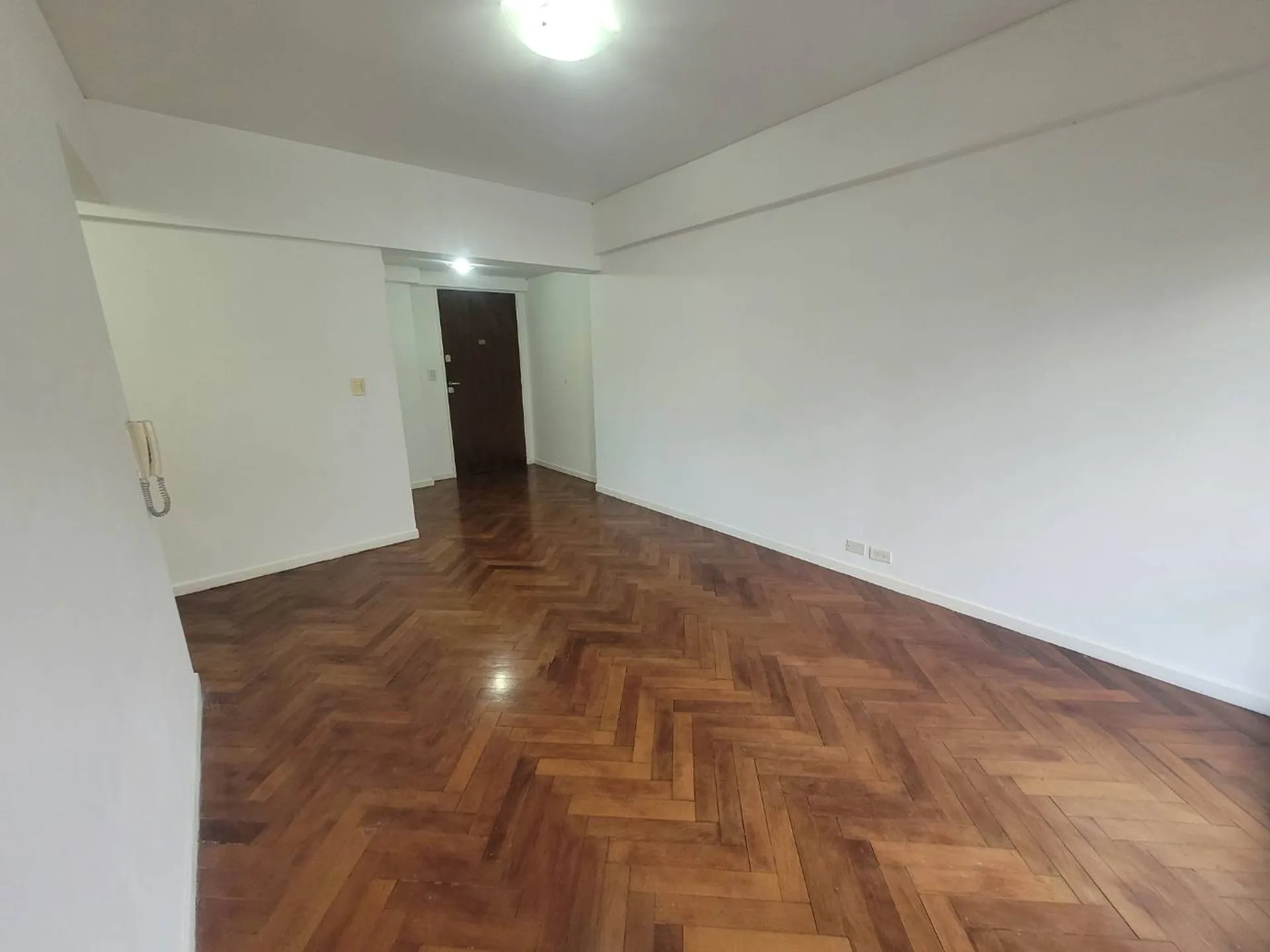 2 Ambientes al frte c/Gran Balcón en Libertad 420 foto 5