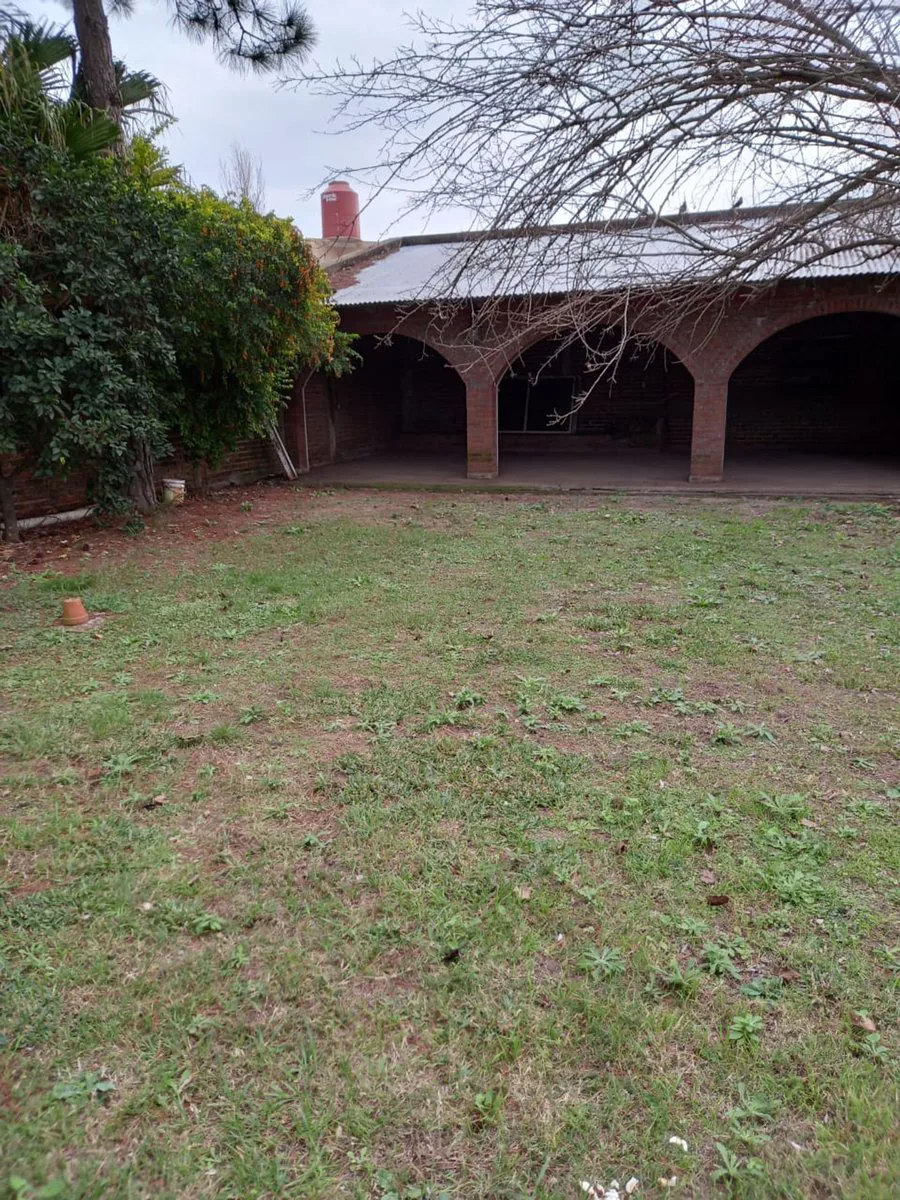 Venta de casa en Sauce viejo con gran terreno! foto 5