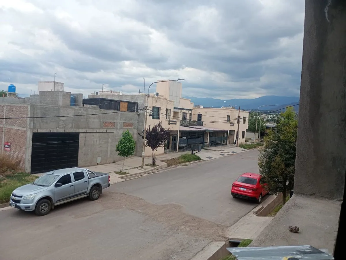 Departamento de 2 dom. con cochera foto 4