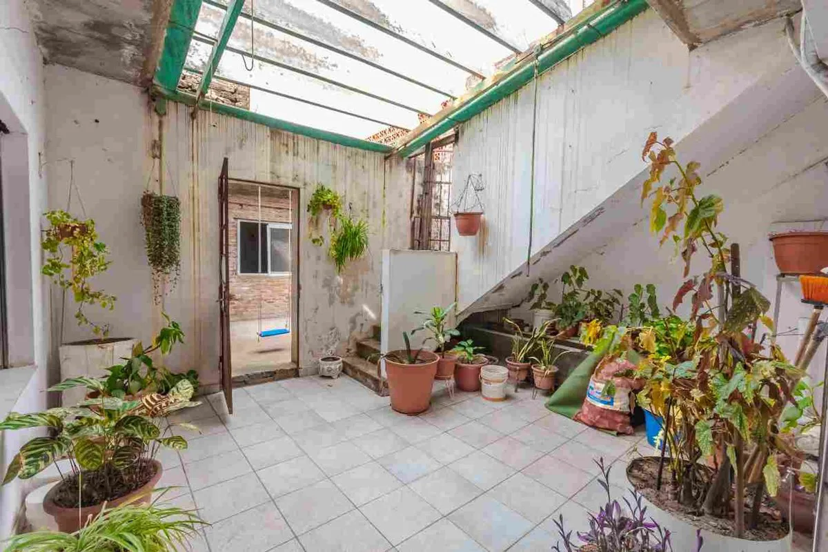 VENTA CASA + 2 LOCALES EN PB - OPORTUNIDAD foto 5