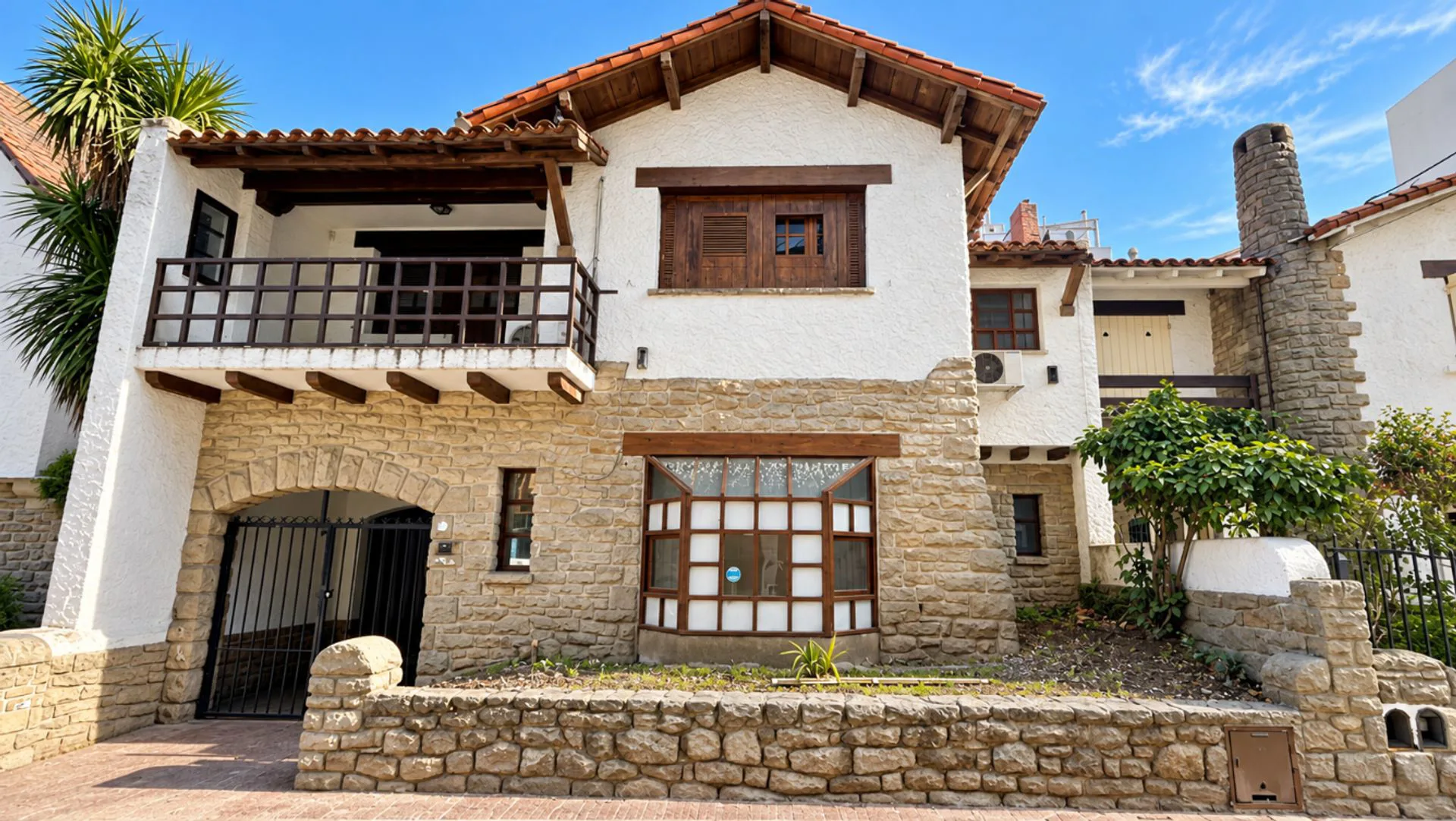 Venta Casa chalet uso comercial 5 Amb Plaza Mitre foto 2