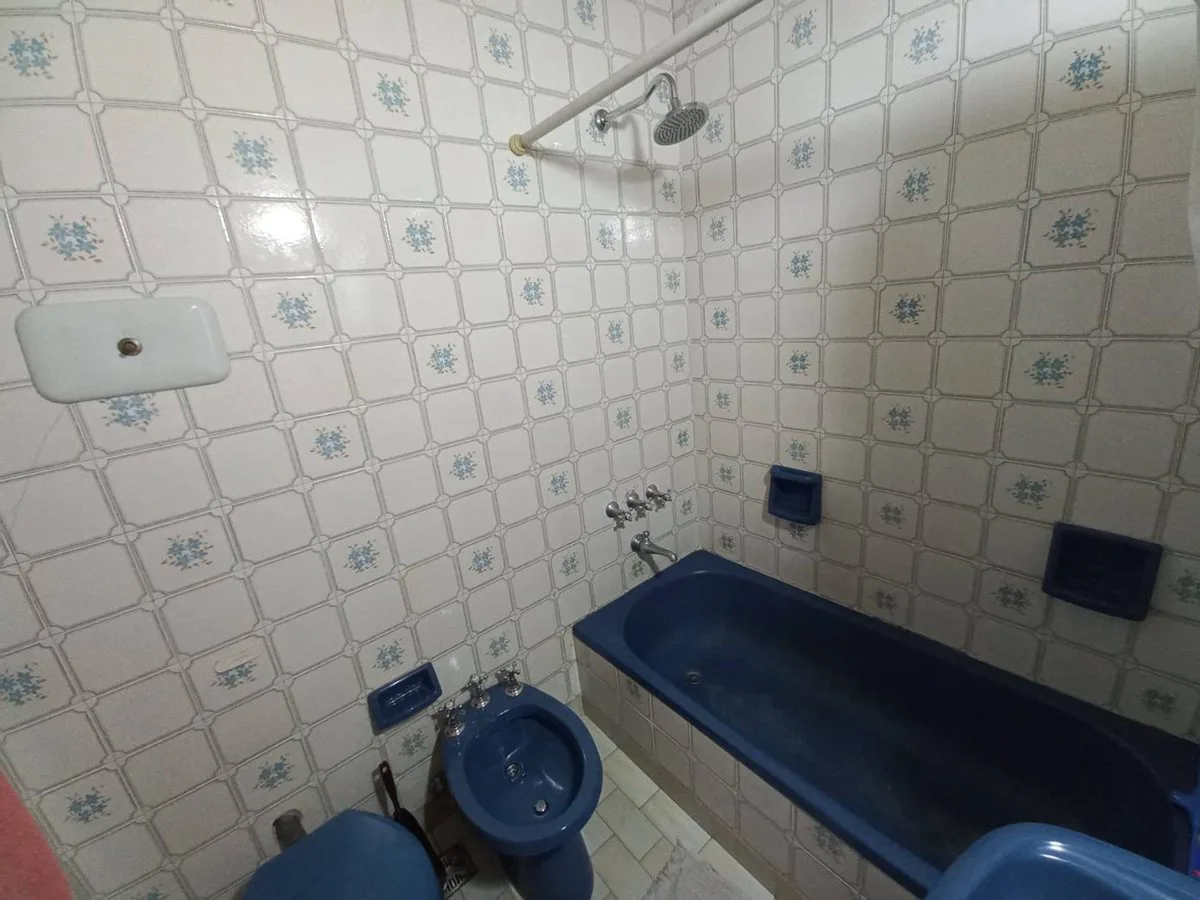 VENTA DEPTO 2 AMB CHACARITA FRENTE BALCÓN COCHERA foto 5