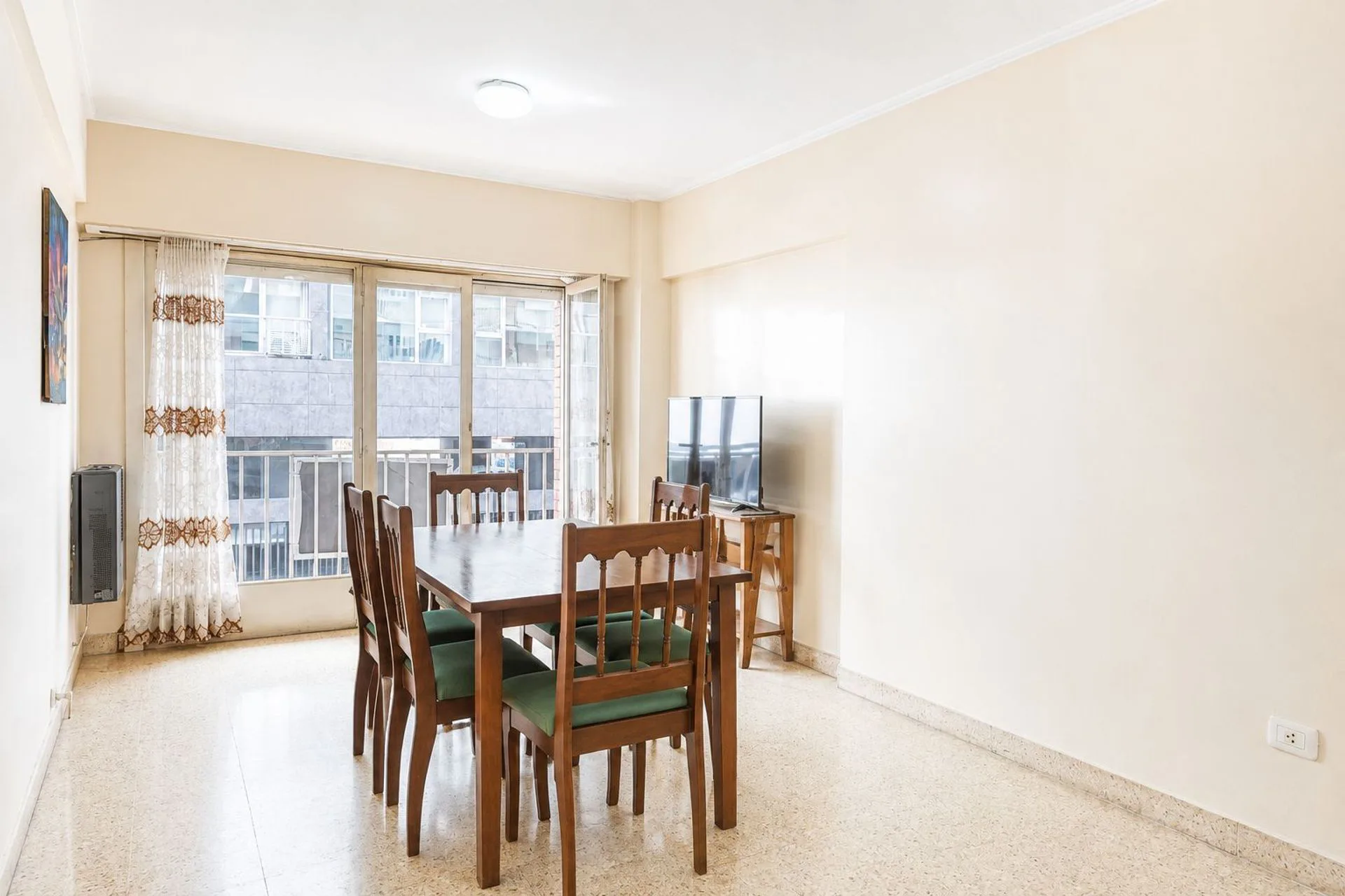 VENTA DEPTO 4 AMB CON GAS SANTA CECILIA BALCON foto 5