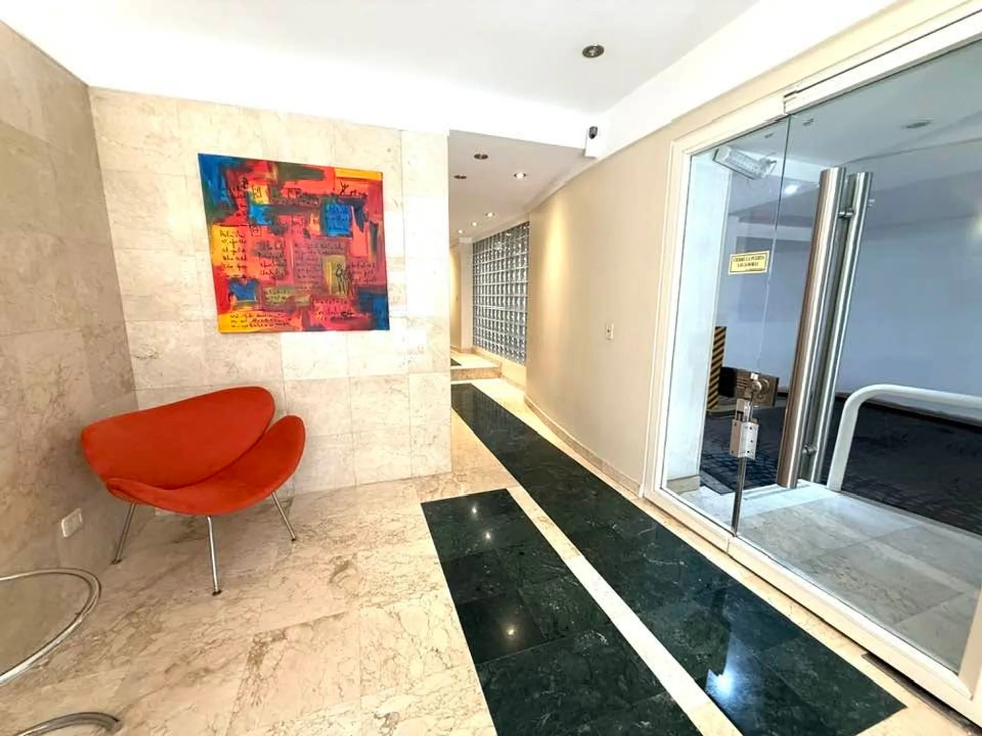 ALQUILER TRES AMBIENTES BELGRANO SEMIPISO BALCON foto 4