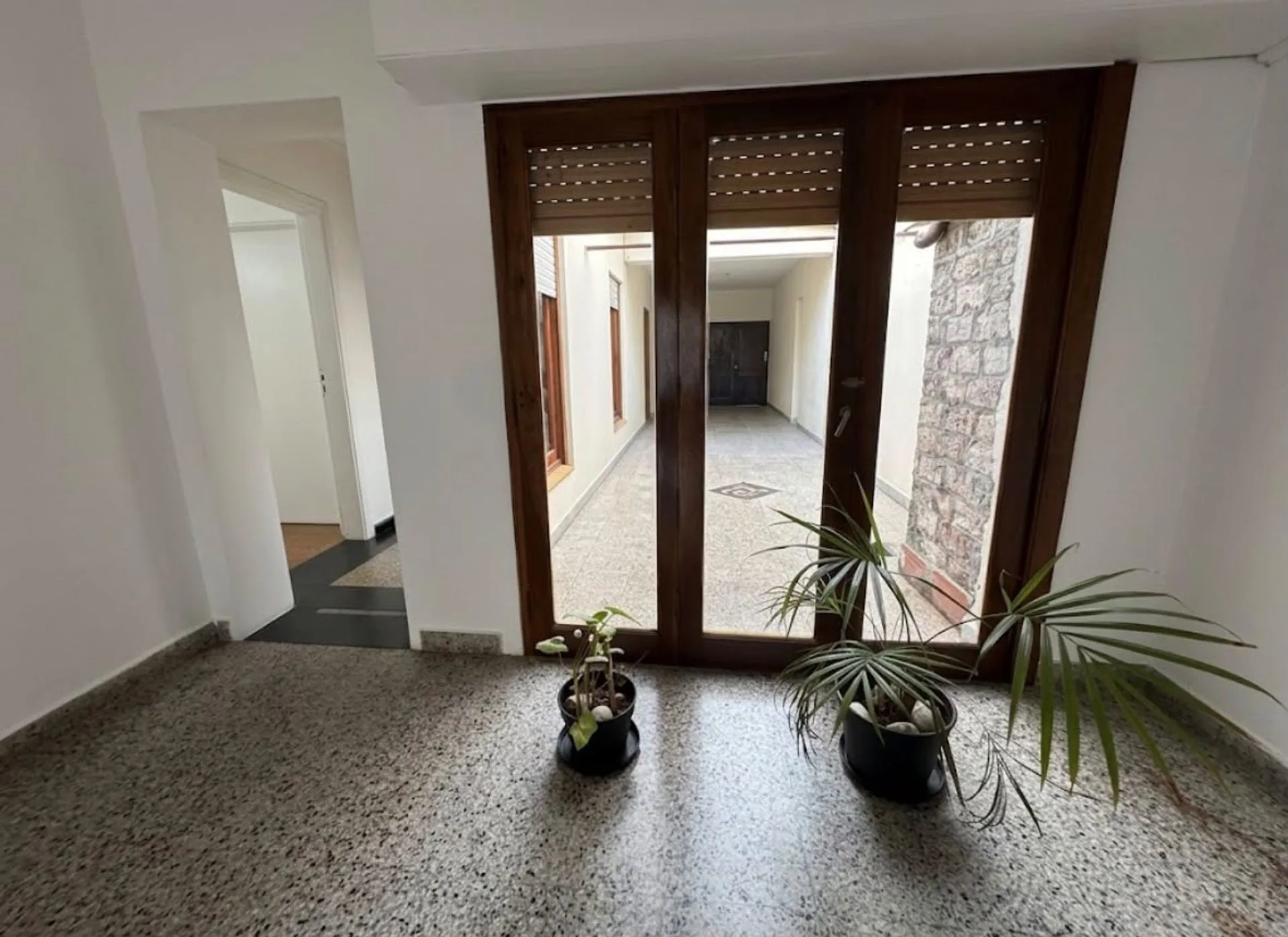 VENTA CASA 4 AMB C/GARAGE CENTRO BALCARCE A.CREDIT foto 5