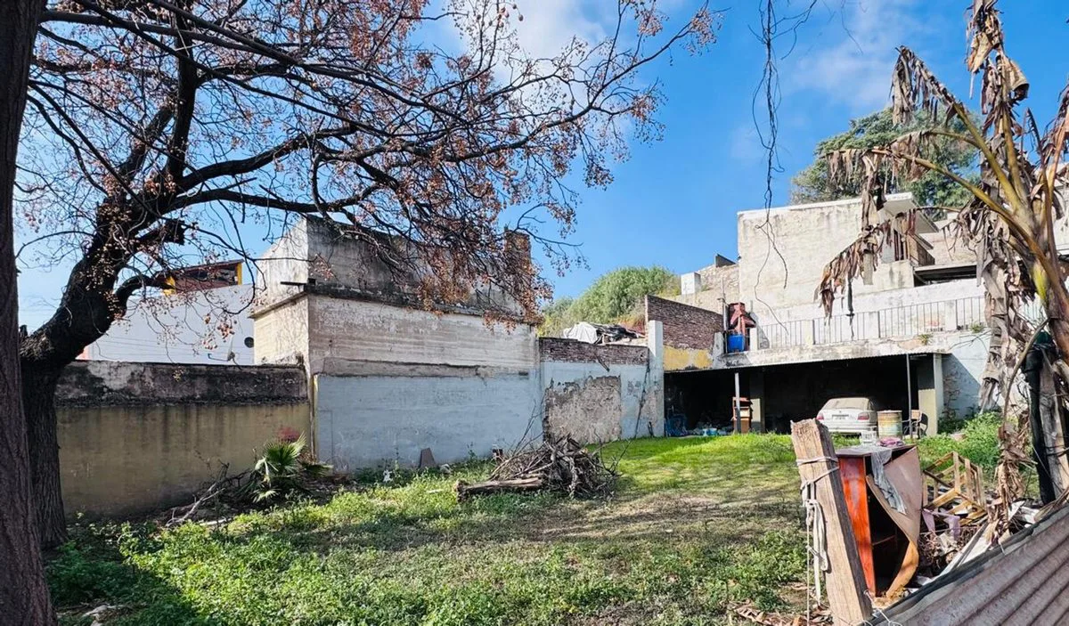 OPORTUNIDAD CASA A REFACCIONAR EN ALBERDI 586 mts foto 4