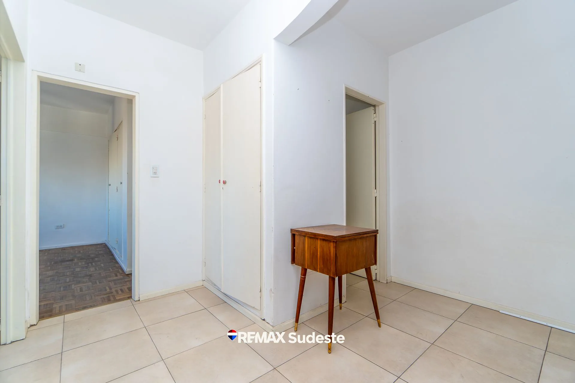 Venta departamento 2 dormitorios pleno centro foto 5