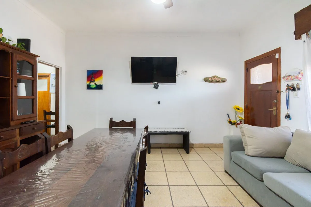 VENTA CASA 3 AMBIENTES RAMOS MEJIA  CON COCHERA foto 4
