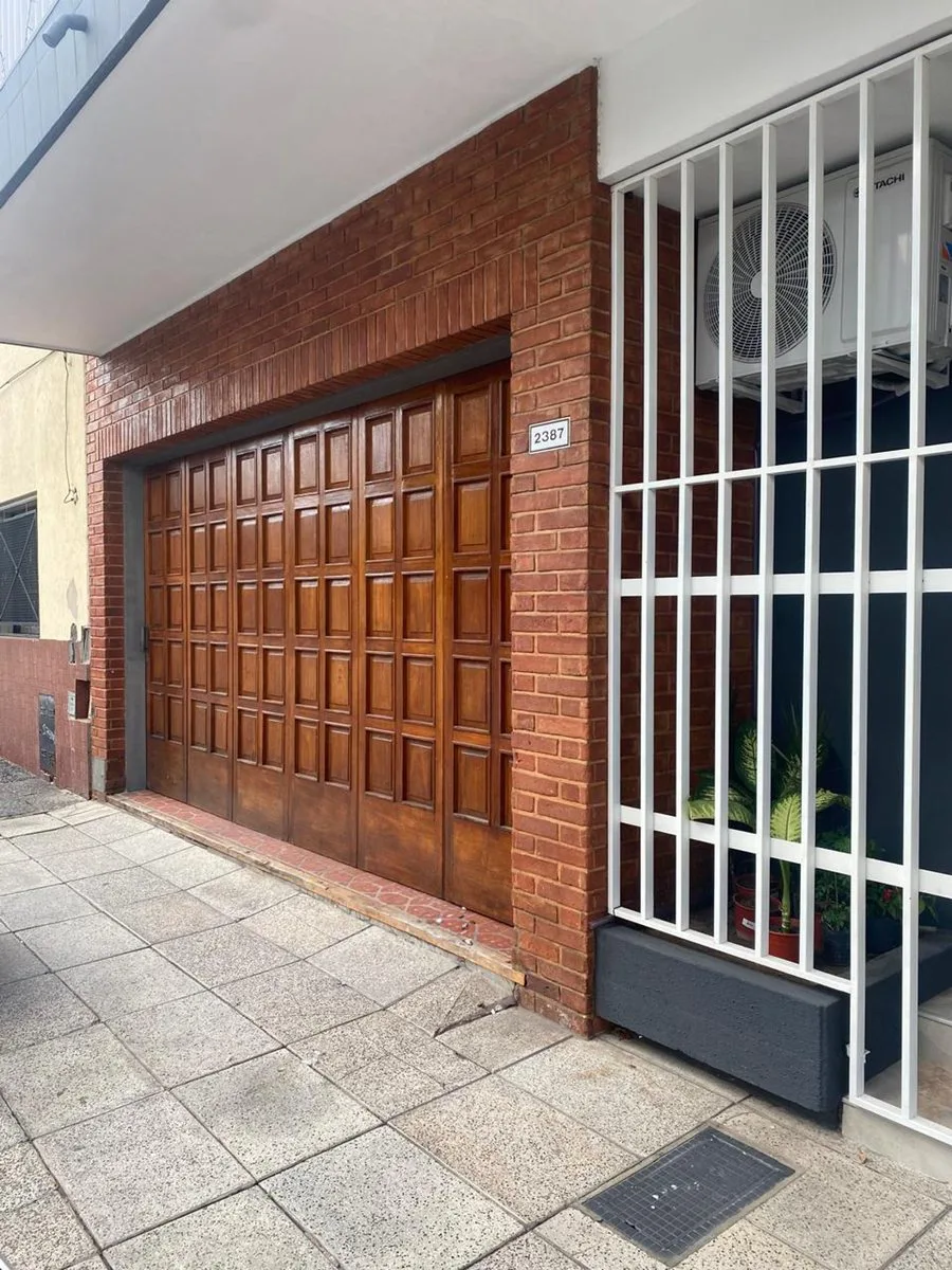 Venta casa de 6 ambientes en Devoto foto 2