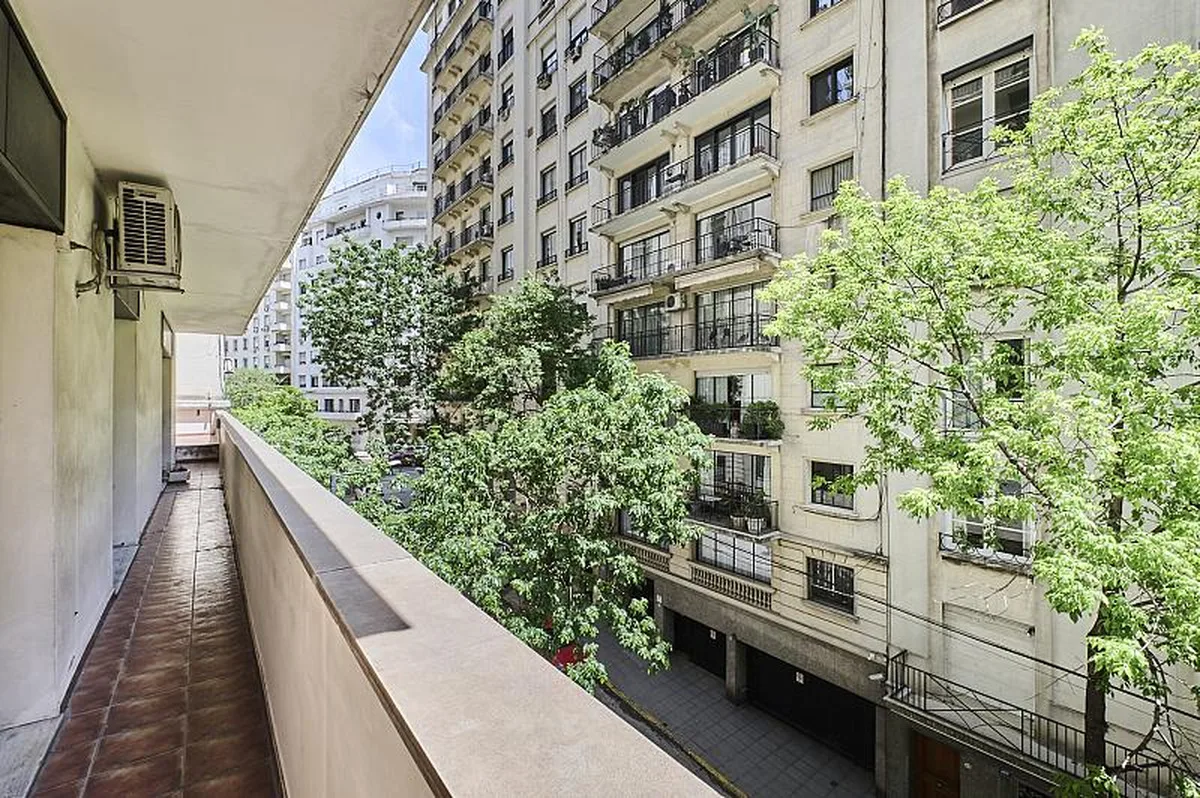 Alvear Av. 1300 foto 3