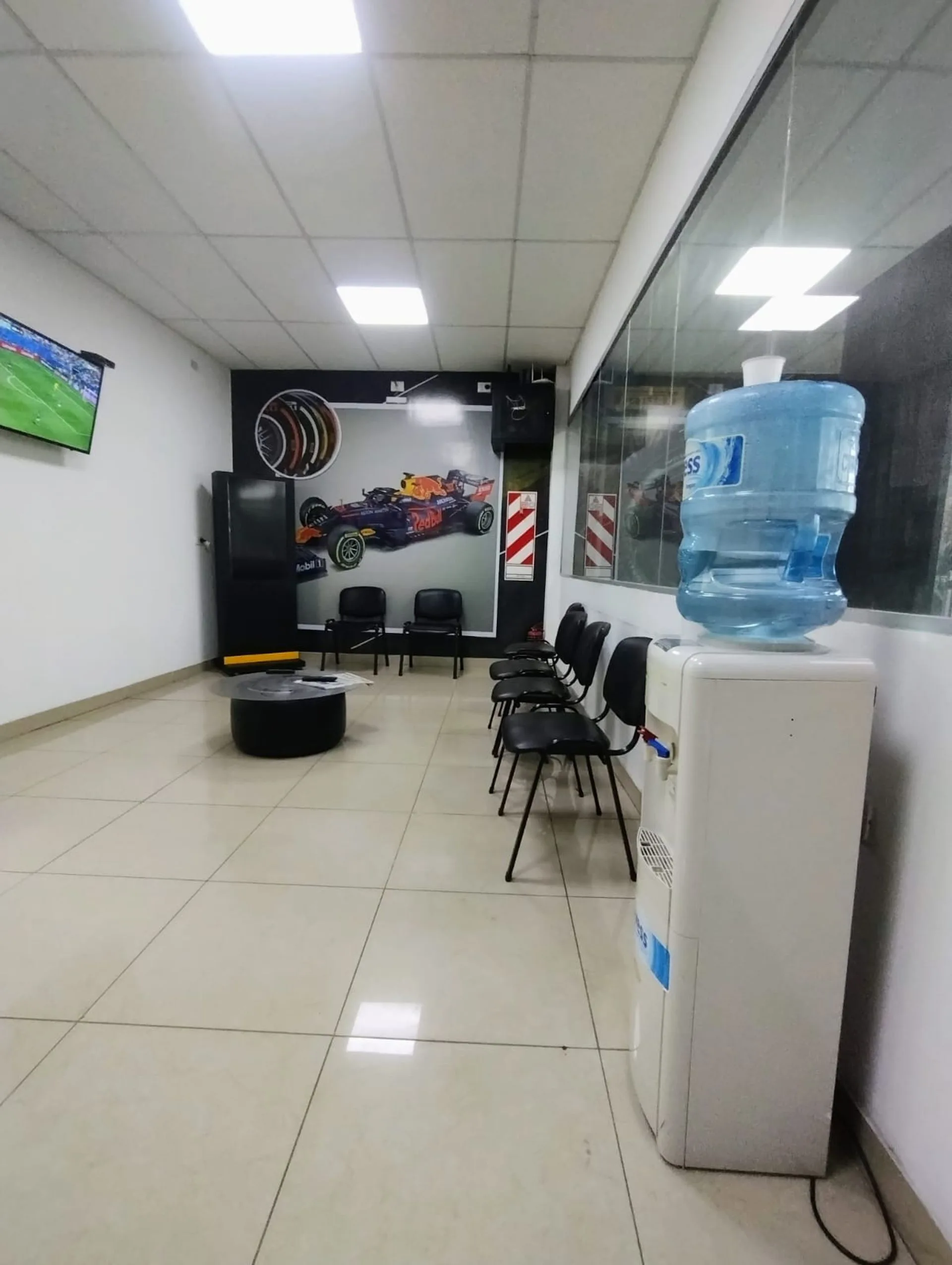 SE VENDE IMPORTANTE LOCAL COMERCIAL EN CATAMARCA foto 3