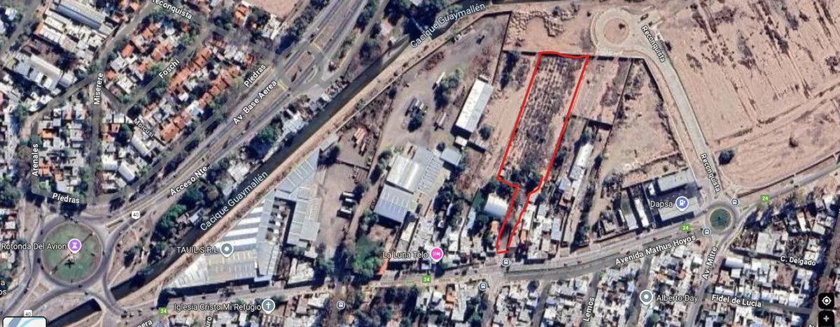 Remax Vende lote Mathus Hoyos metros rotonda avion foto 3