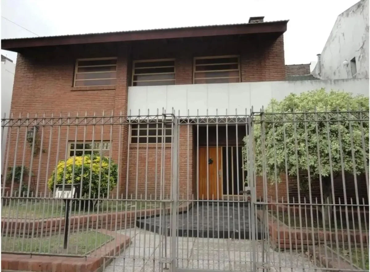 VENTA CASA 6 AMBIENTES VILLA SARMIENTO ACEPTA PERM foto 2