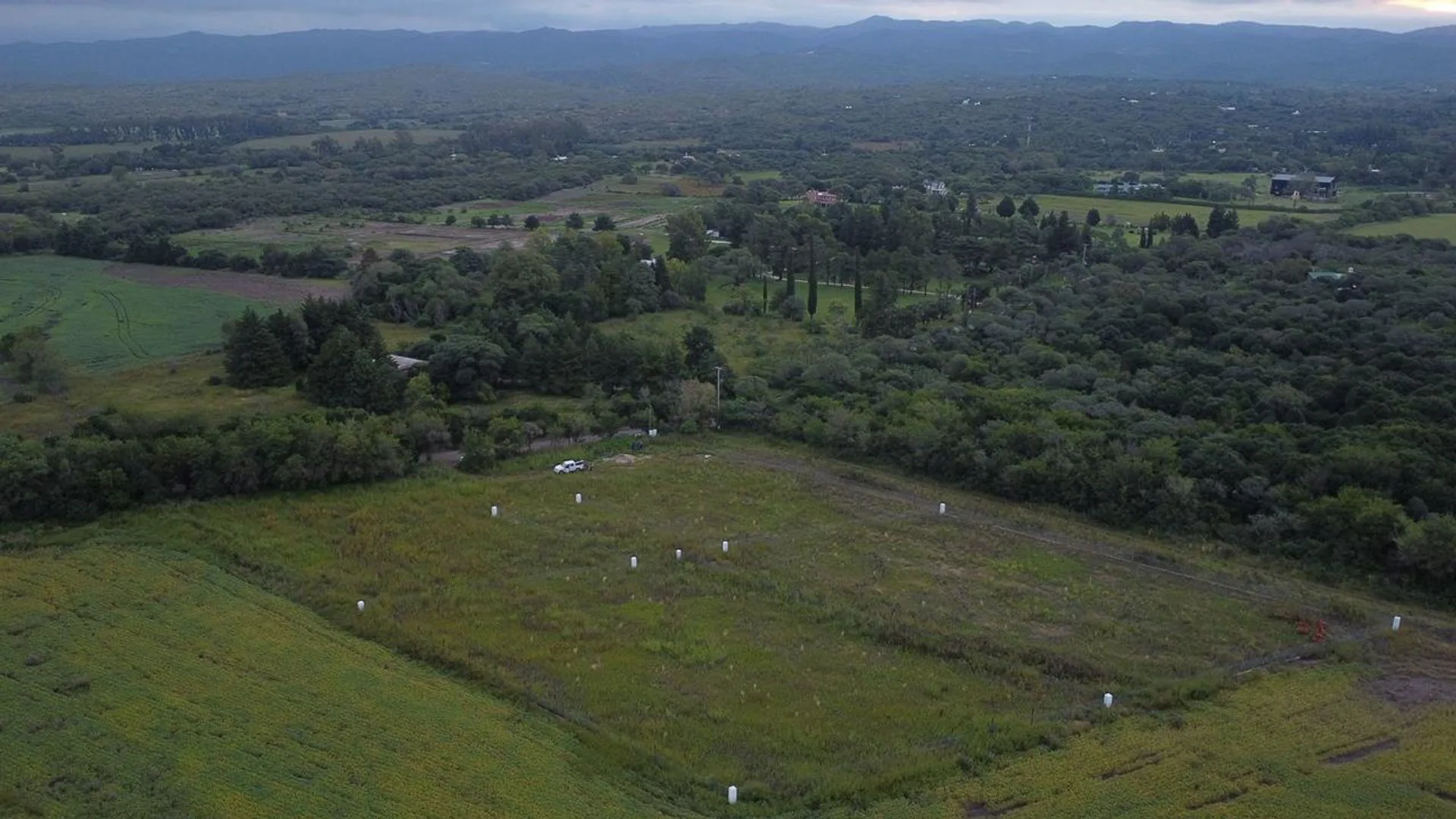 VENTA LOTES FALDA DEL CARMEN DE 2123 M2 A 1 HA foto 2