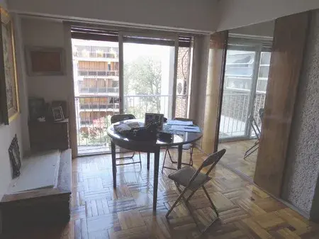 Semipiso de 3 amb con cochera, apto profesional.