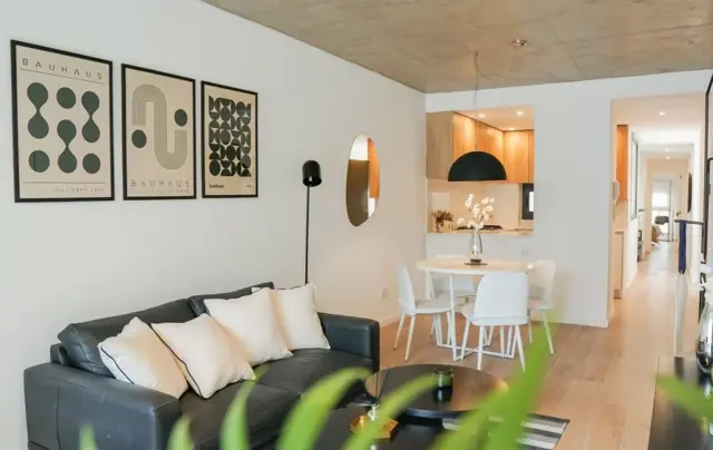 EN VENTA 1 DORMITORIO +COMODIN.