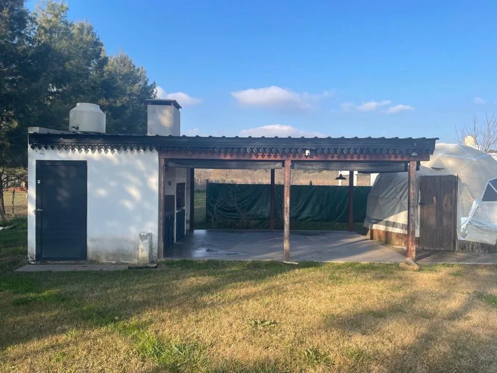 Lote con Quincho y Pileta en Barrio Los Olivos - Monte foto 3