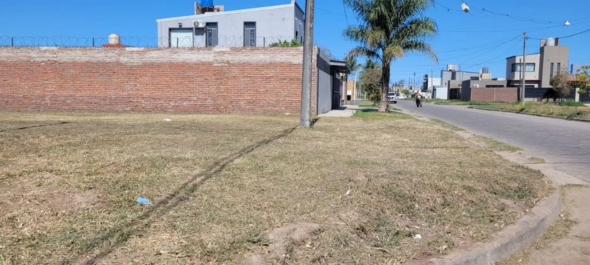 Terreno Rivadavia 8300 esquina Gorriti foto 5