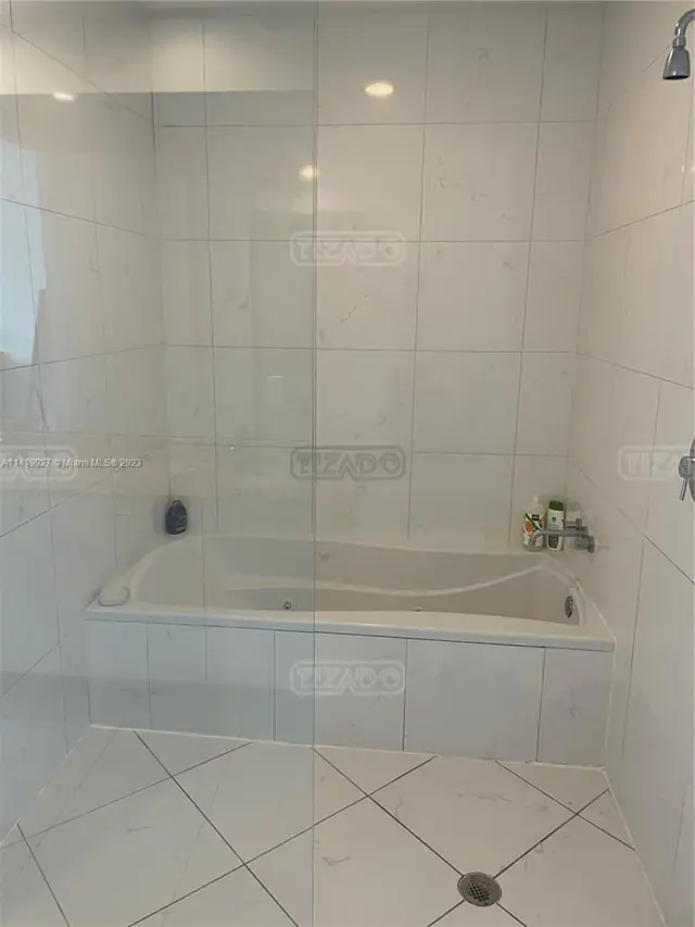 500 Brickell Ave #4307 500