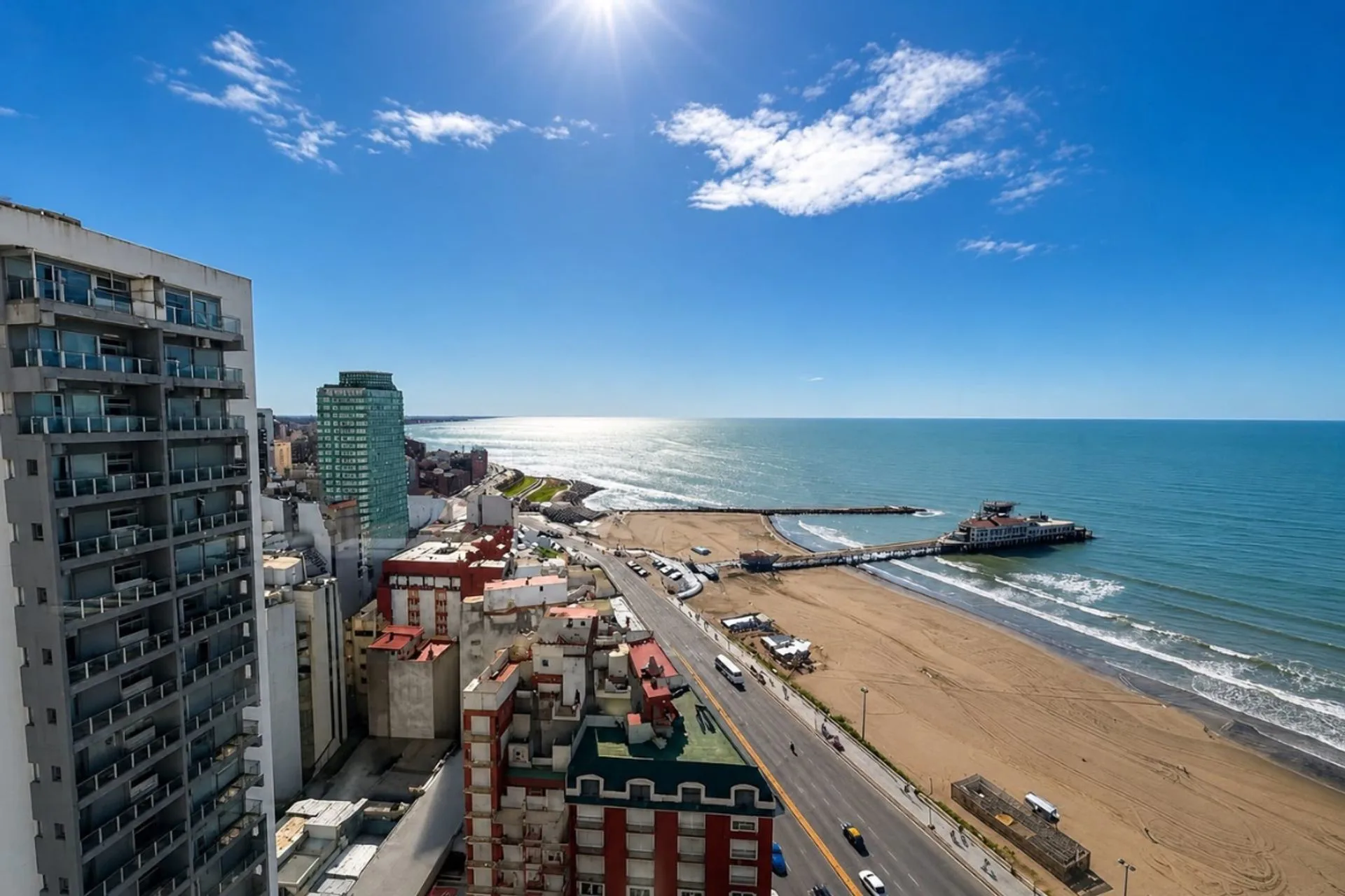 Venta Dpto 4 Amb Balcón Cochera Frente al Mar foto 3