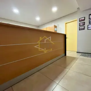 EXCELENTE OFICINA EN VENTA ZONA MACROCENTRO foto 2
