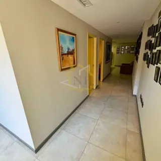 EXCELENTE OFICINA EN VENTA ZONA MACROCENTRO foto 3