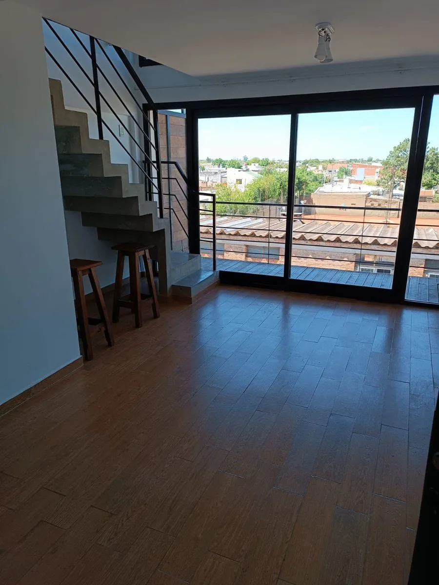 DEPARTAMENTO CON COCHERA EN VENTA EN ZONA CENTRO