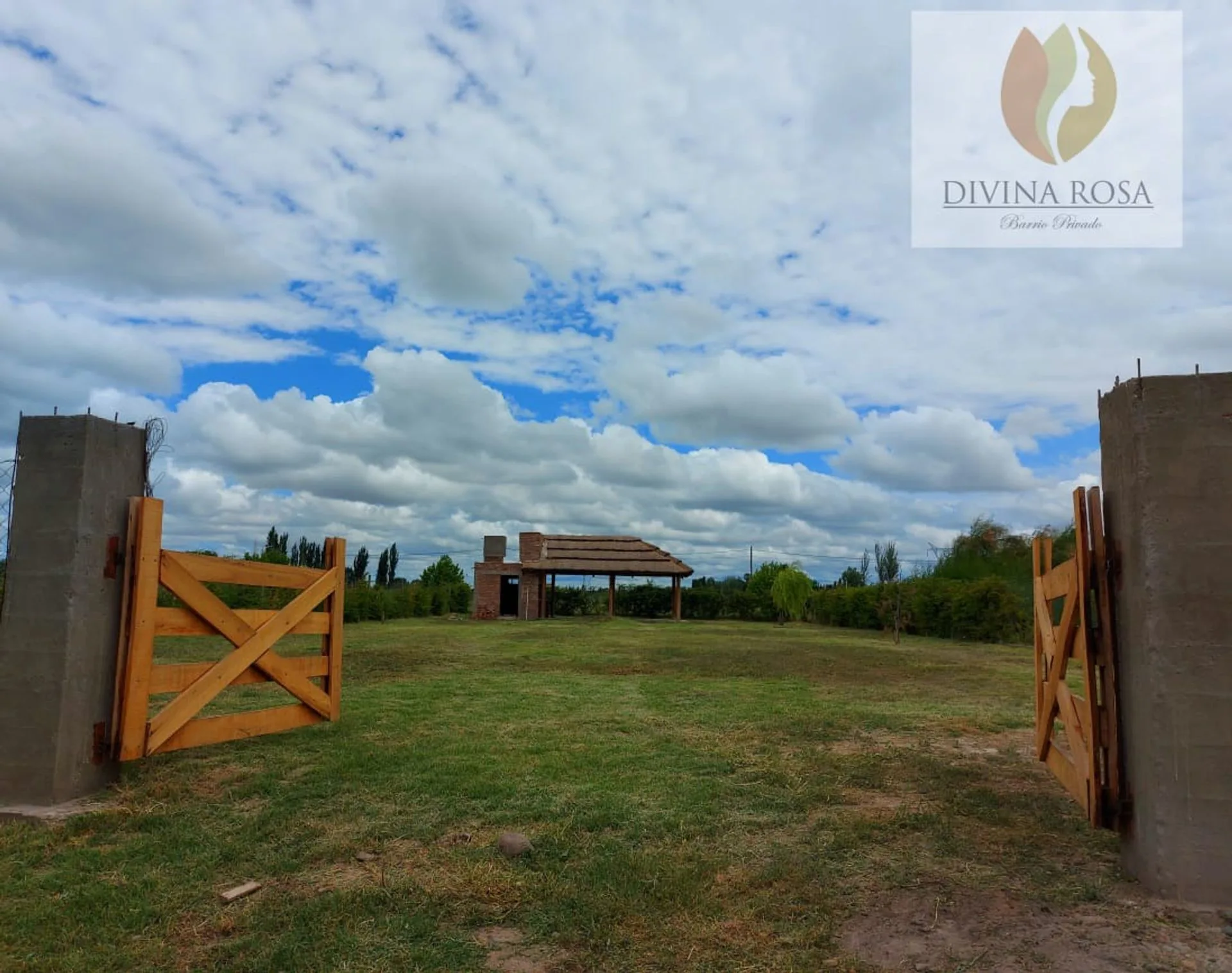 TERRENO EN VENTA BARRIO PRIVADO DIVINA ROSA foto 5