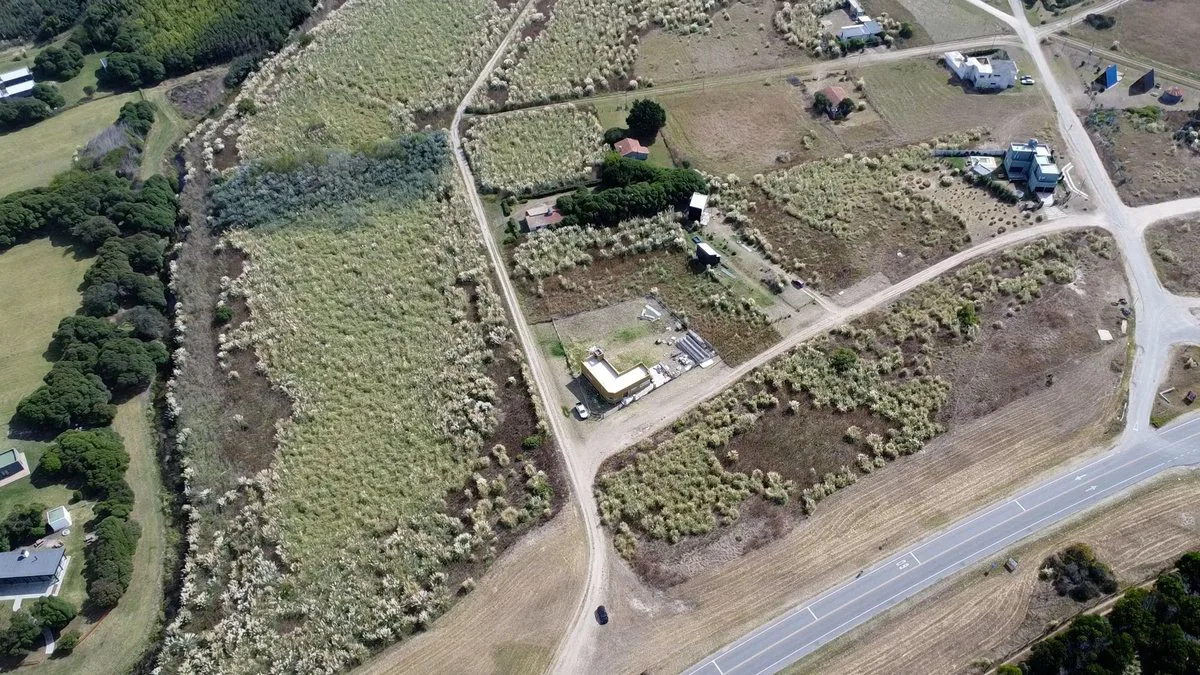 Lote  venta a 100 m del mar en san Eduardo del mar foto 2