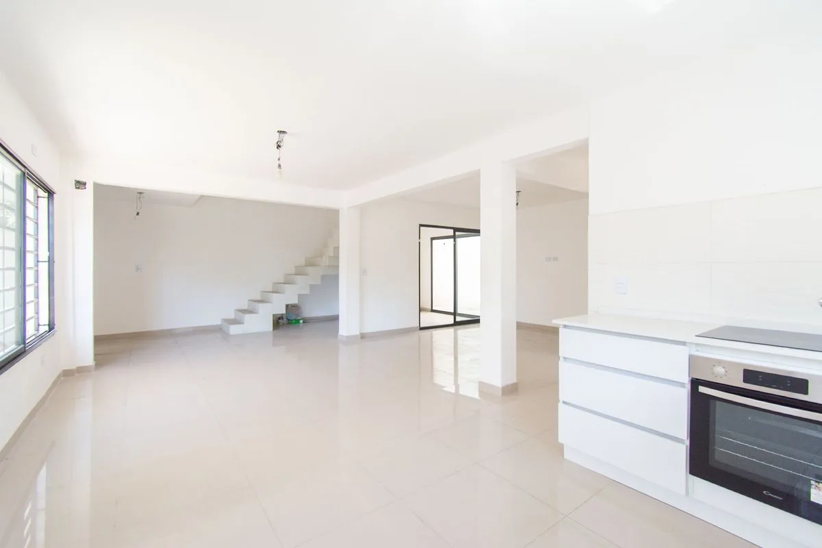CASA PH VENTA MORON 4 AMBIENTES PERMUTA FINANCIA foto 2