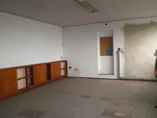 galpón / deposito en alquiler foto 5