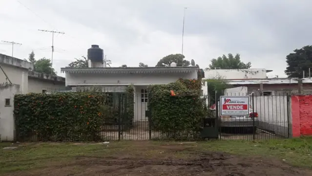 EXCELENTE PROPIEDAD MULTIFAMILIAR, CON ENTRADA DE AUTO Y FONDO LIBRE