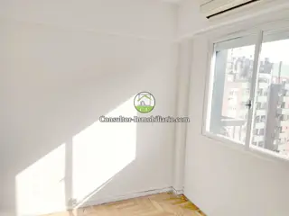 Dos Ambientes Súper-Luminosos al Frente en Torre de Villa Crespo foto 2