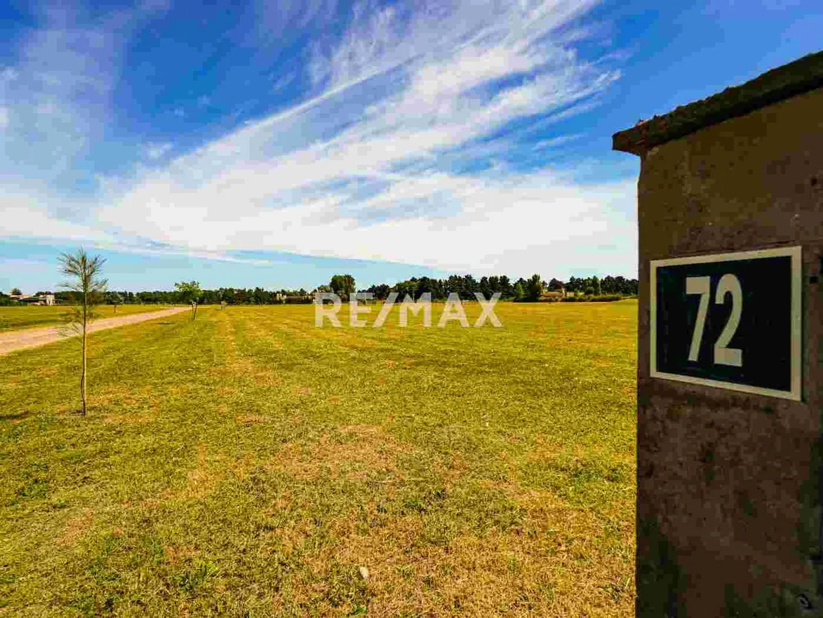 Lote  en venta en con vista abierta al Golf foto 3