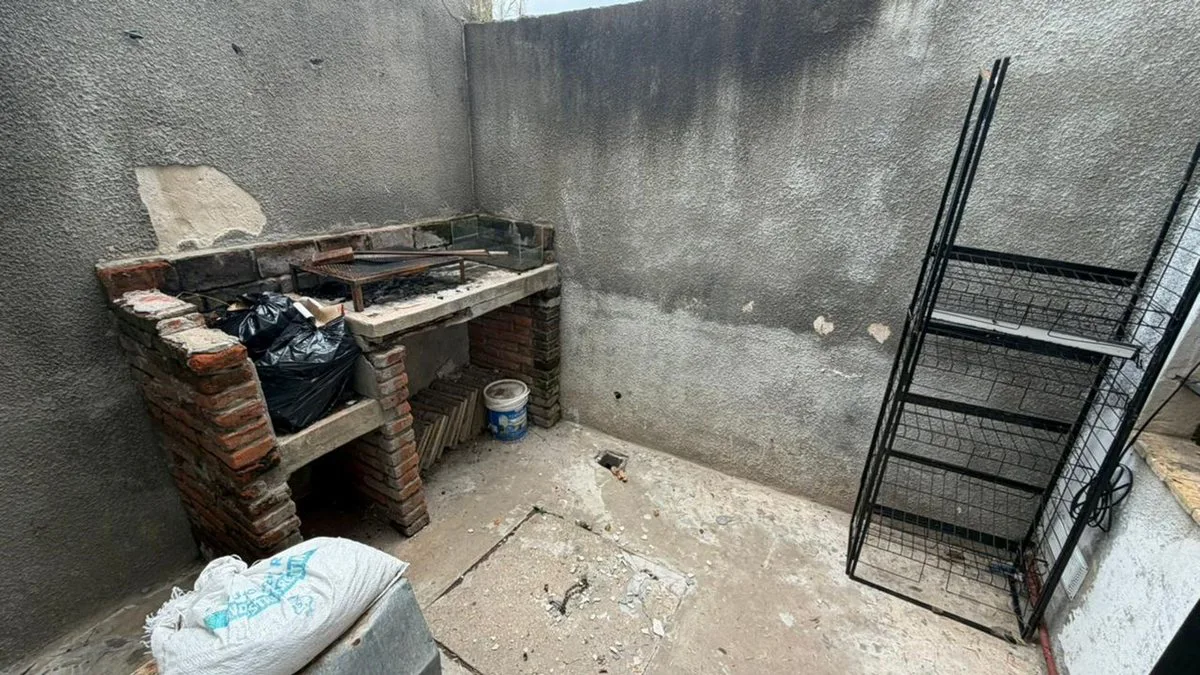 Local Comercial +Depto de 2 dorm c/cochera CENTRO foto 5