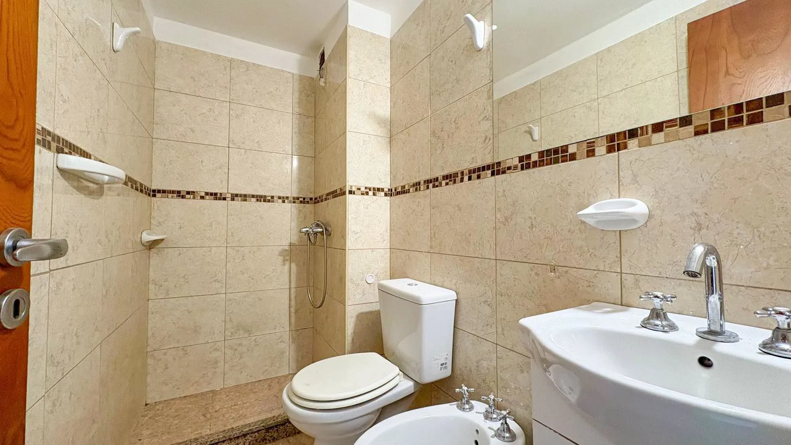 Ov. Lagos 500 - Monoambiente en venta - Rosario, Pichincha foto 5