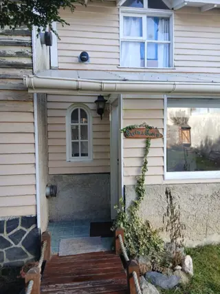 casa con gran patio a la venta en ushuaia foto 2