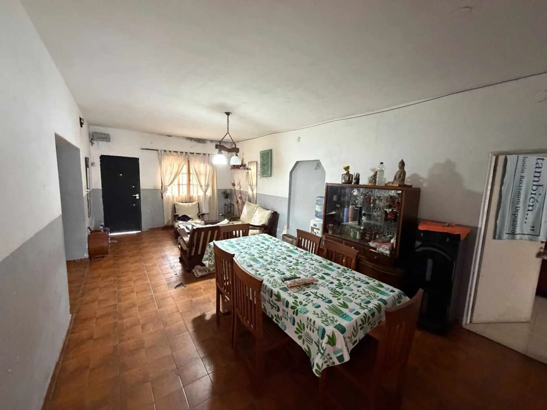 VENTA CASA 3 DORMITORIOS CON COHERA Y PATIO foto 5