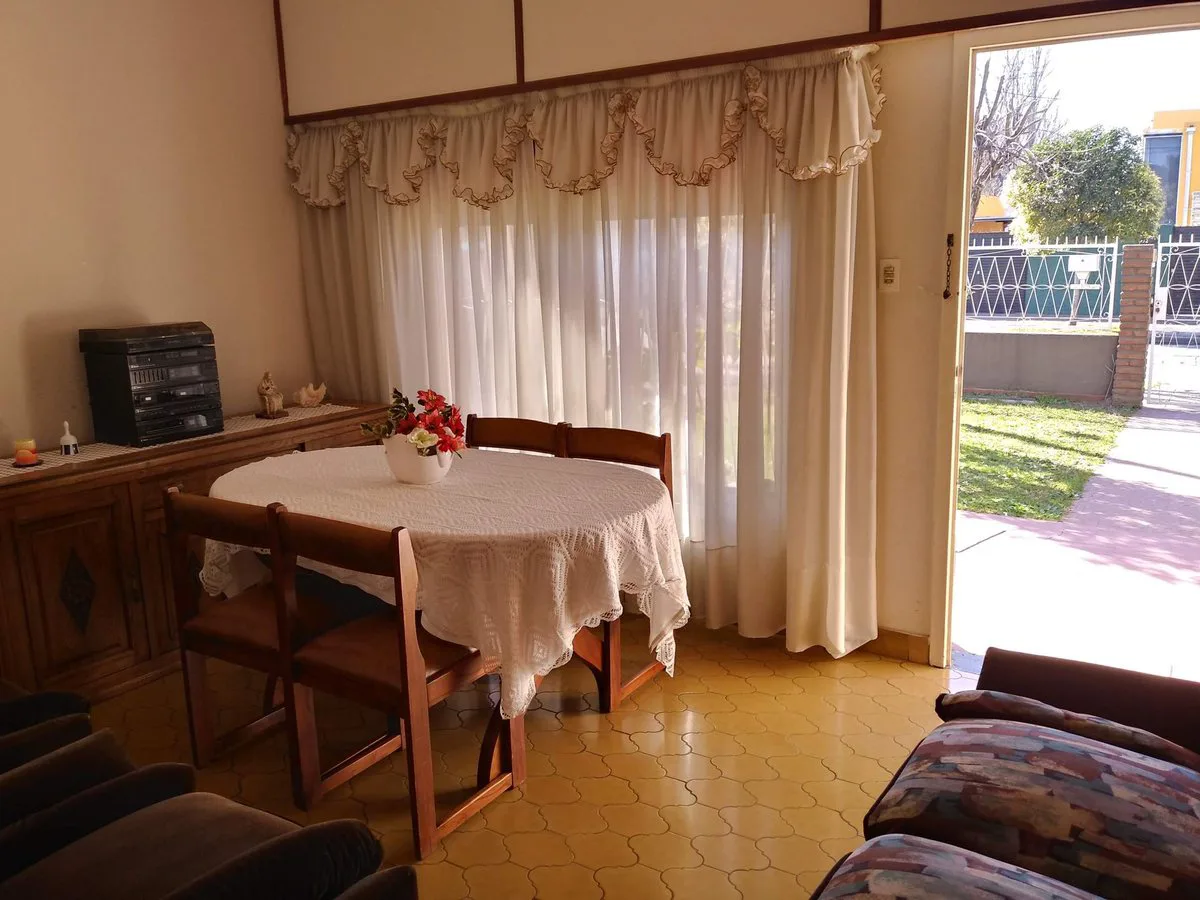 CASA 4 AMBIENTES ALQUILER EN JOSE C PAZ foto 5