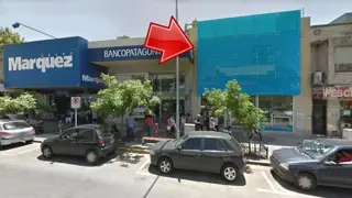 Excelente local comercial Sobre importante avenida. foto 1